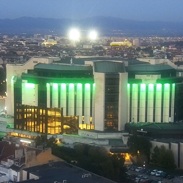 Eмблематични сгради светнаха в зелено в Европейския ден на донорството