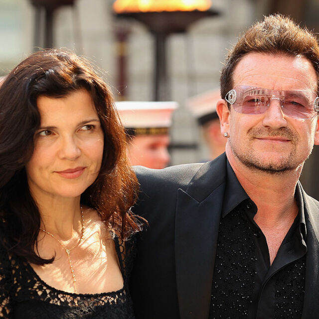 Боно от U2 се запознава със съпругата си на 12 г. Това ли е тайната на 40 г. връзка? 
