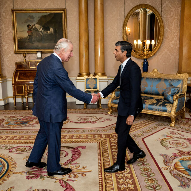 Риши Сунак официално стана новият премиер на Великобритания