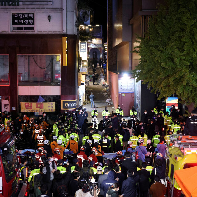 Над 100 души са починали след блъсканица в Сеул за празненство за Хелоуин 