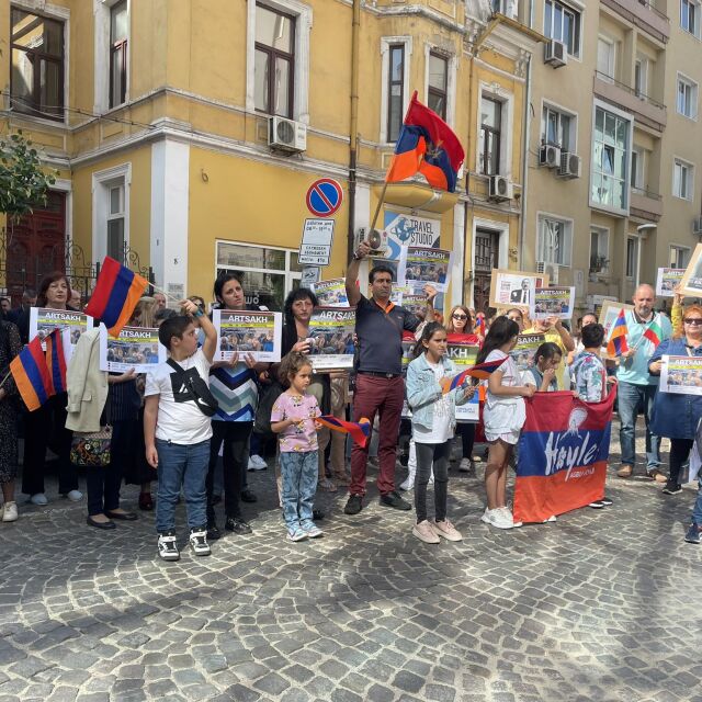 Арменската общност в България излиза на протест в подкрепа на арменците в Нагорни Карабах
