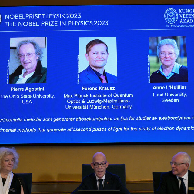 "Кратки импулси светлина": Кои трима учени грабнаха Нобеловата награда за физика
