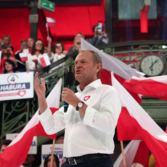 Обрат след изборите в Полша: Управляващите националисти губят мнозинството си