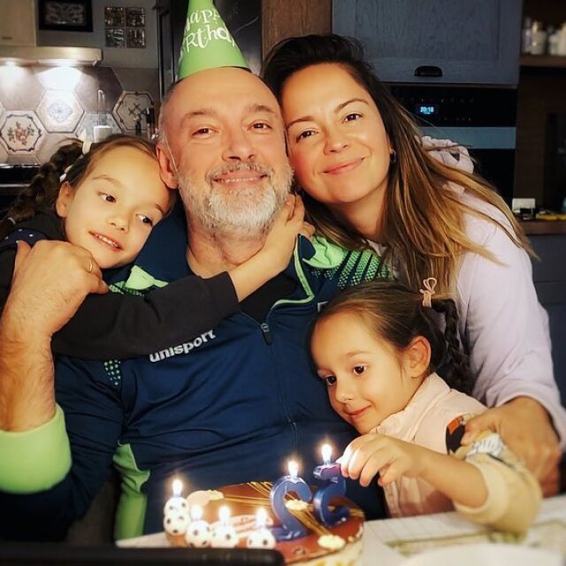 Вики Терзийска на рождения ден на съпруга си: Най-хубавите снимки стават с много любов, без грим