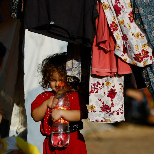 "Очакваме смъртта си": Децата на Газа - без вода, храна и семейства (СНИМКИ)