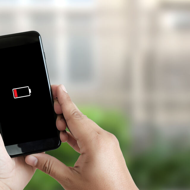 Експерт предупреждава, че батерията може да издаде дали някой е хакнал телефона ви