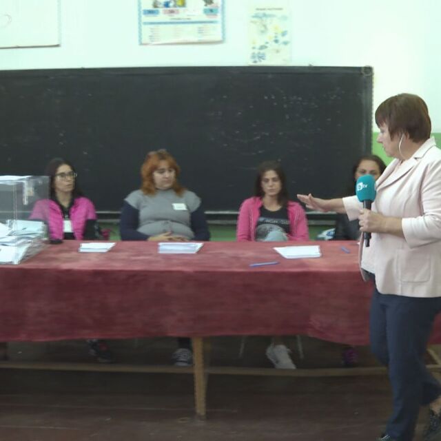 Гаф с вота: Спряха гласуването в мездренско село – свършиха бюлетините (ВИДЕО)