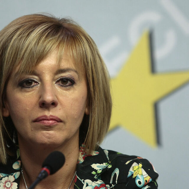 БСП търсят надпартиен за кмет на София, може би Мая Манолова