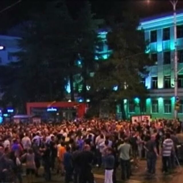 Отново шествия в Грузия: Този път протестиращите празнуват