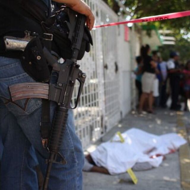 Мексикански фоторепортер е намерен с куршум в главата