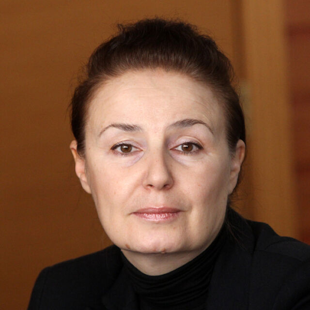 Валери Симеонов „уволни“ шефката на ДНСК, никой обаче не знае