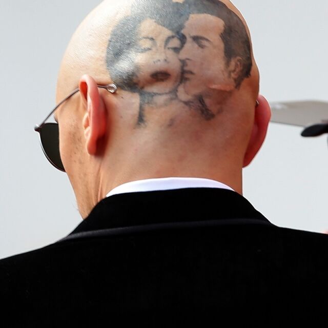 Джеймс Франко "татуира" голата си глава с Елизабет Тейлър (СНИМКИ)