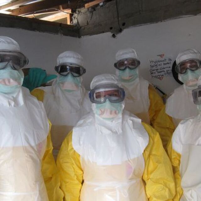 Български военни медици застрашени от ебола
