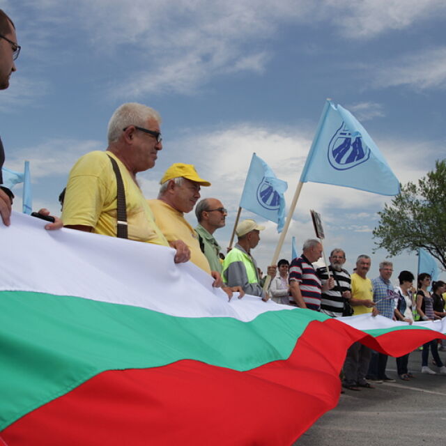Протест на „Автомагистрали - Черно море“ затрудни трафика в Русе и Бургас