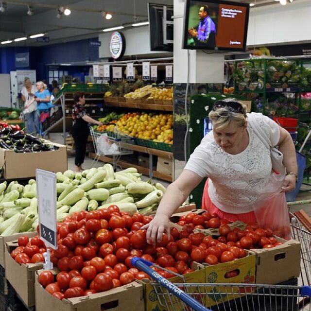 ЕК отпуска още 165 млн. евро за земеделци, засегнати от руските санкции