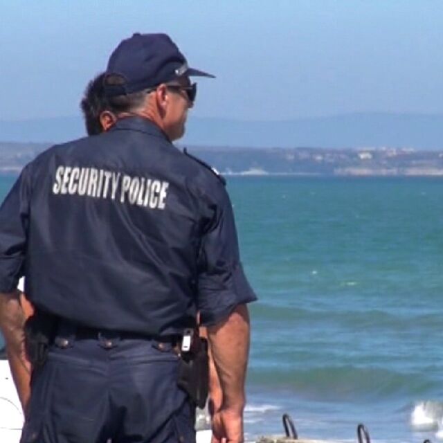 Командироват близо 1000 полицаи от страната към морските курорти 