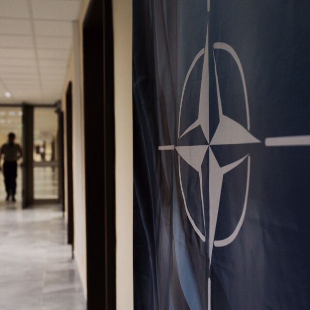 НАТО излезе с позиция за охраната на небето ни от чужди изтребители
