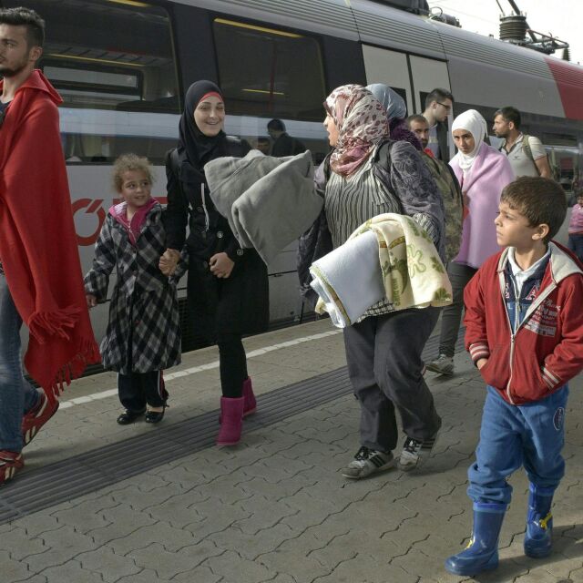 Австрия отнема социалните помощи на отхвърлени кандидати за убежище