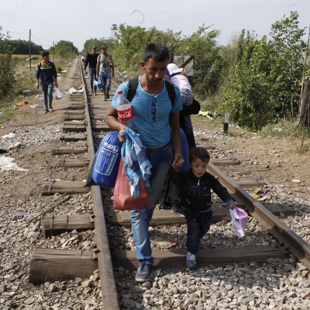 "Таймс": България участва в мафиотска мрежа на Балканите за трафик на бежанци 