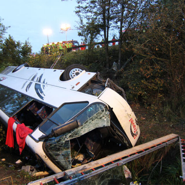 34 българи са ранени при катастрофа с автобус в Германия