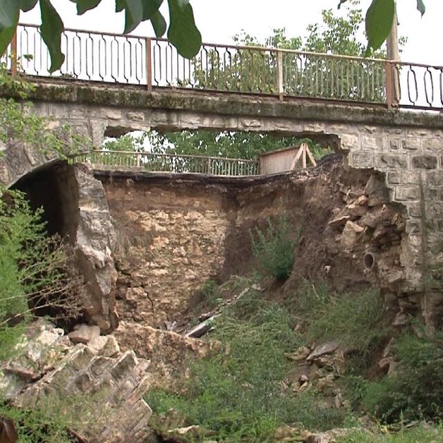 Цяла година се бавят ремонтите след потопа във Врачанско
