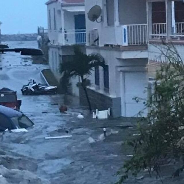 Ураганът "Ирма" причини огромни щети и наводнения на Карибите 