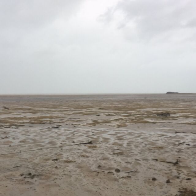 „Ирма” изсмука водата край плажовете на Бахамите (СНИМКИ и ВИДЕО)