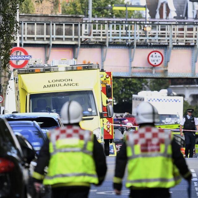 Във Великобритания понижиха степента на терористична заплаха с една степен