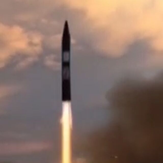 Иран e изпитала успешно нова балистична ракета с обсег 2000 километра