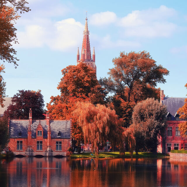 10-те европейски града, които задължително да посетите през есента