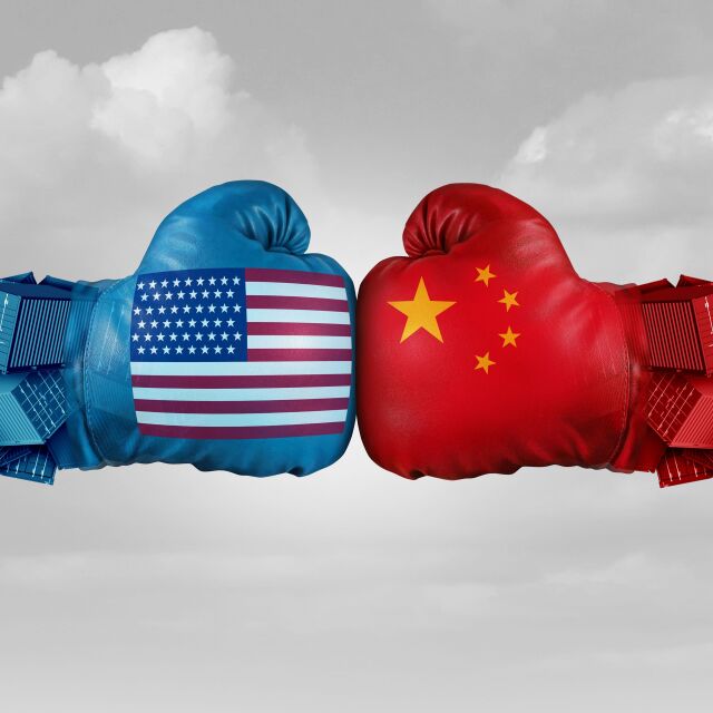 САЩ отлагат увеличаването на митата за китайски стоки 