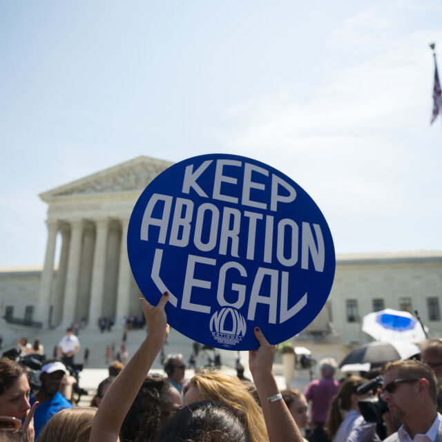 9 от 10 българи категорично подкрепят правото на легален аборт