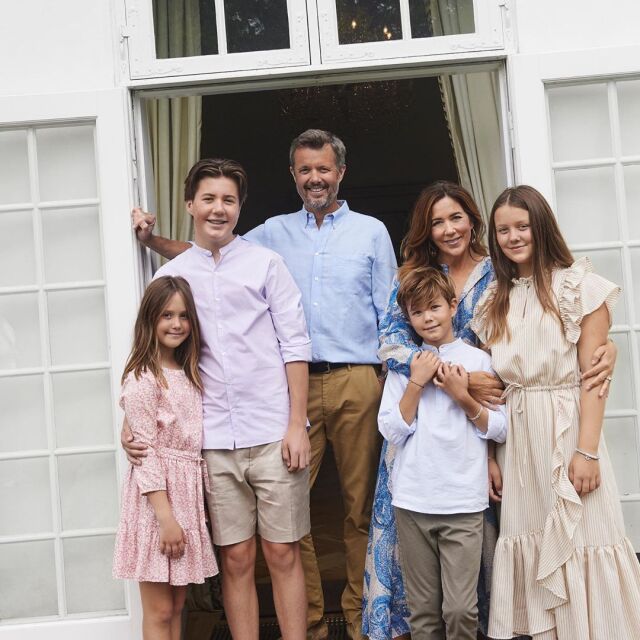 Датската принцеса Мери отбеляза края на лятото със снимки на 4-те си пораснали деца