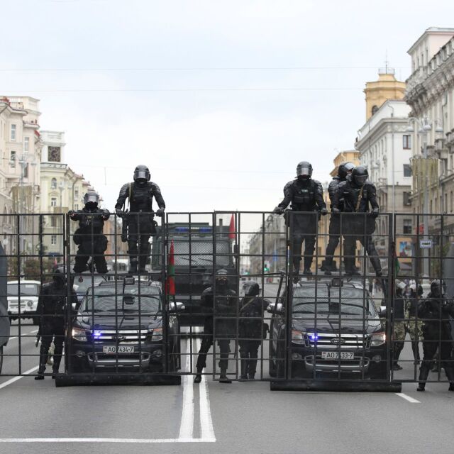 Близо 100 души са арестувани при поредните протести в Беларус