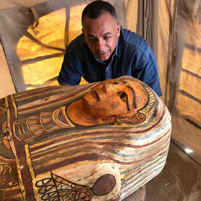 Историческа находка: Археолози откриха 27 неотваряни саркофага в Египет (СНИМКИ и ВИДЕО)