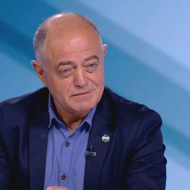 Атанасов: Президентът не трябва да отхвърля с лека ръка предложението на Каракачанов