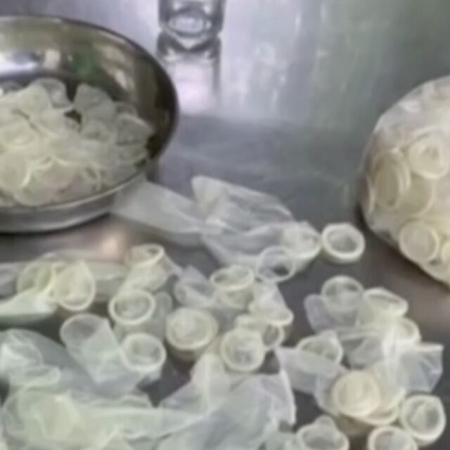 Виетнам: Разбиха нелегален бизнес за продажба на използвани презервативи (ВИДЕО)