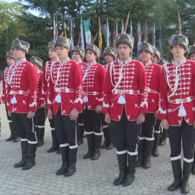 Как изглежда първият ученически гвардейски отряд в Старозагорско