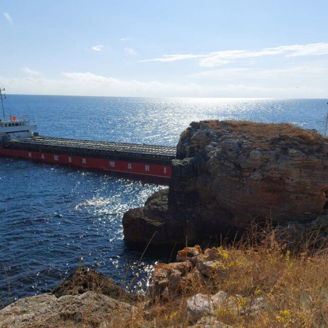 „Неадекватното поведение на моряците“ довело до засядането на кораб край Каварна
