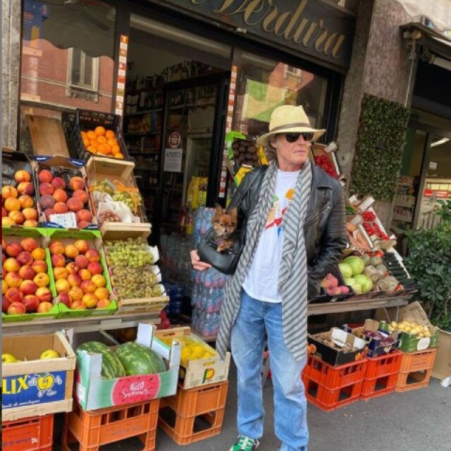 Рон Мос е възхитен от плодовете и автомобилите в Италия