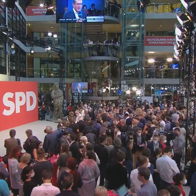 Първи изборни резултати: Социалдемократите засега водят с 26% от гласовете в Германия