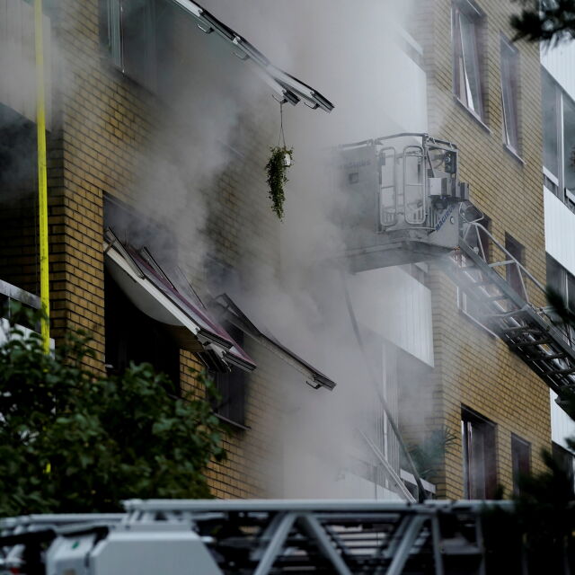Взривът в жилищна сграда в Швеция: Полицията разследва криминално деяние