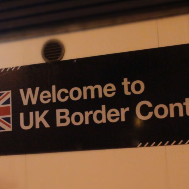 Нови правила: От днес във Великобритания се влиза с международен паспорт