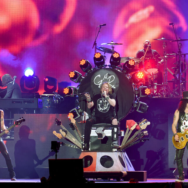 Guns N' Roses обявиха излизането на нов албум - "Hard Skool"