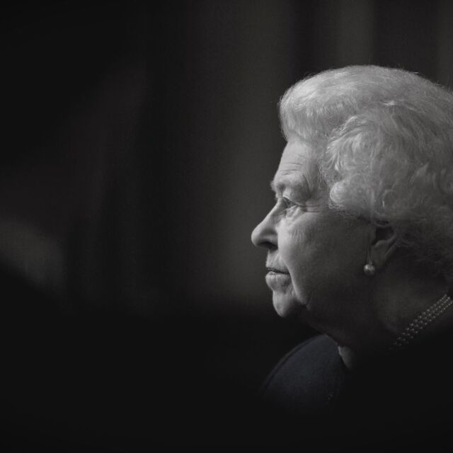 Петя Дикова: Кралица Елизабет II винаги е предизвиквала асоциация с думата сдържаност