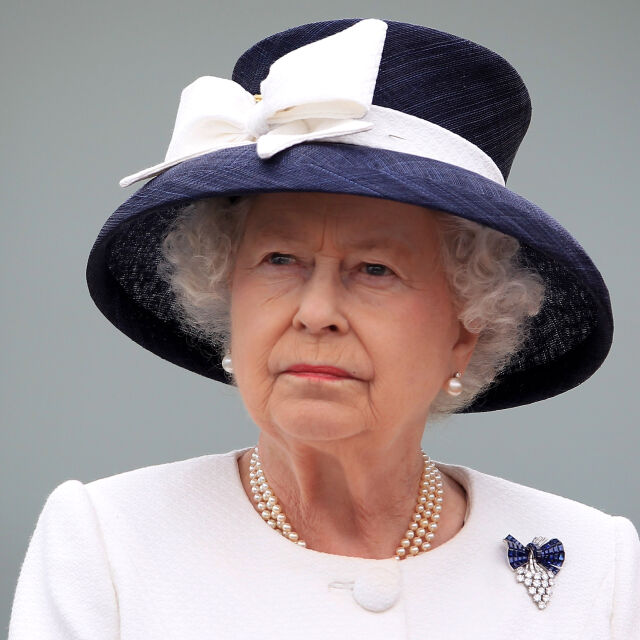 Кралското семейство отбелязва годишнината от смъртта на Елизабет II с непоказвани нейни снимки