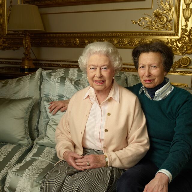 Принцеса Ан с първи думи след смъртта на Елизабет II: Беше чест да съм с майка ми в последното й пътуване