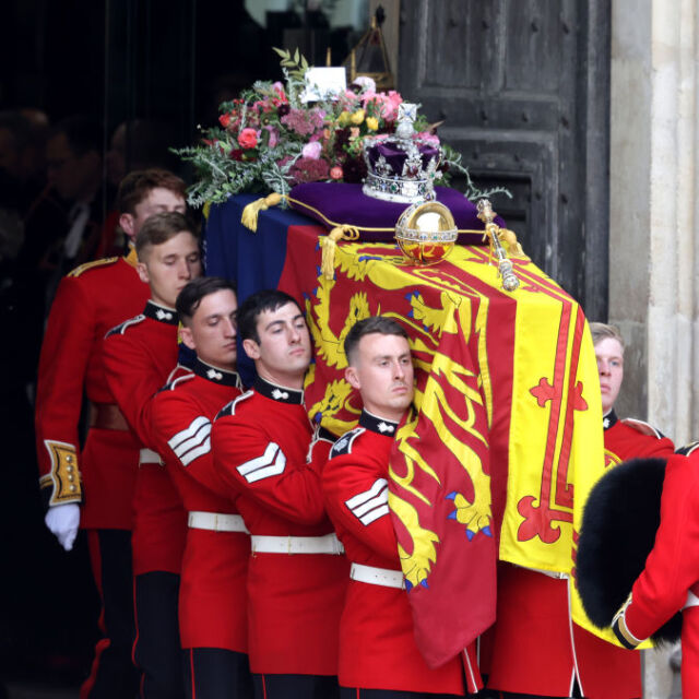 След погребението на Елизабет II: Замъкът "Уиндзор" се връща към нормалния ритъм на живот