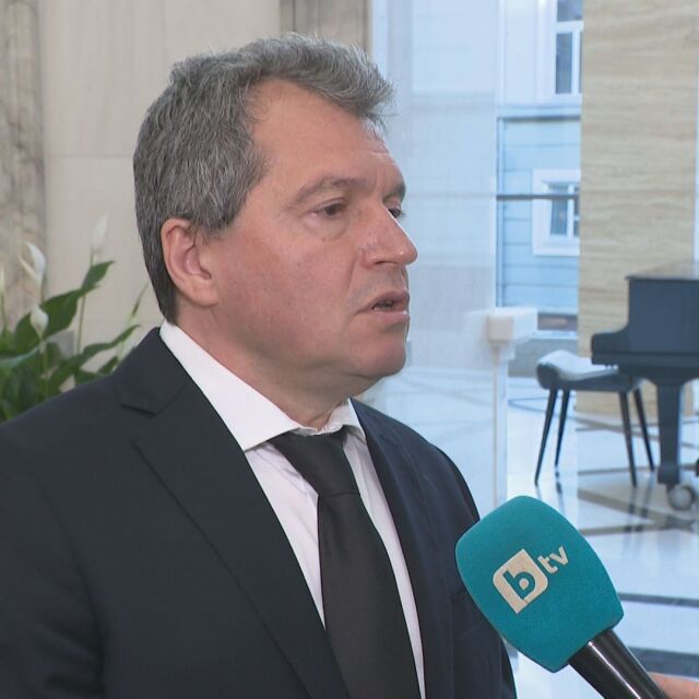 Тошко Йорданов: Този парламент е вреден, а продукцията му е под нулата