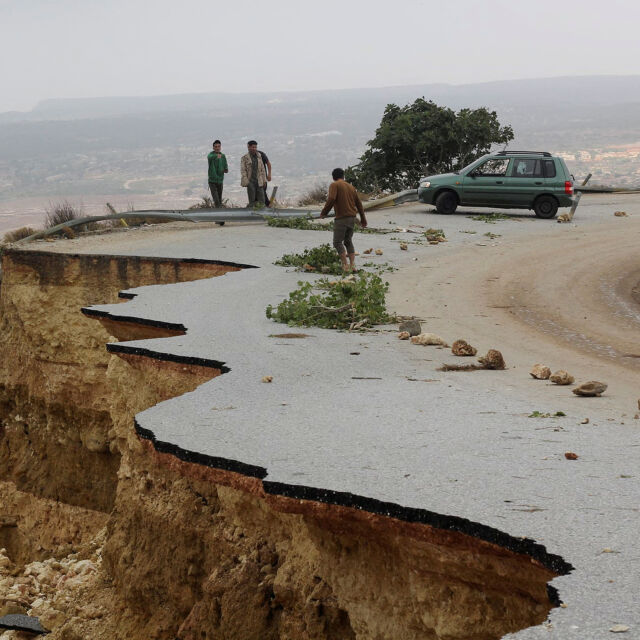 Над 2000 души са загубили живота си след наводненията в Либия (СНИМКИ)